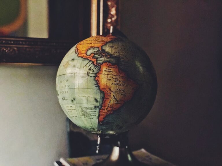 Image of a globe with a focus on the Americas, representing global investment opportunities.